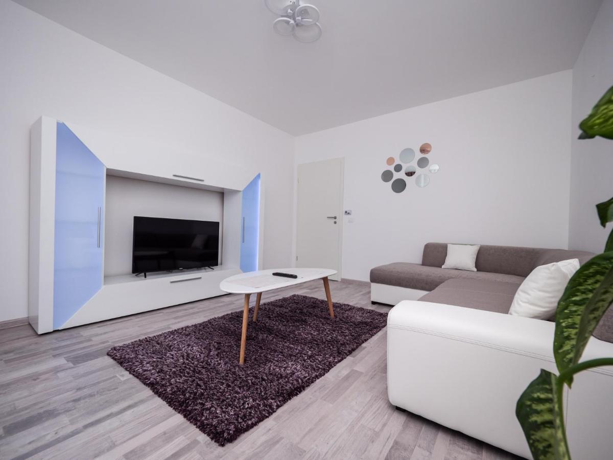 Avantgarden King Apart Брашов Экстерьер фото